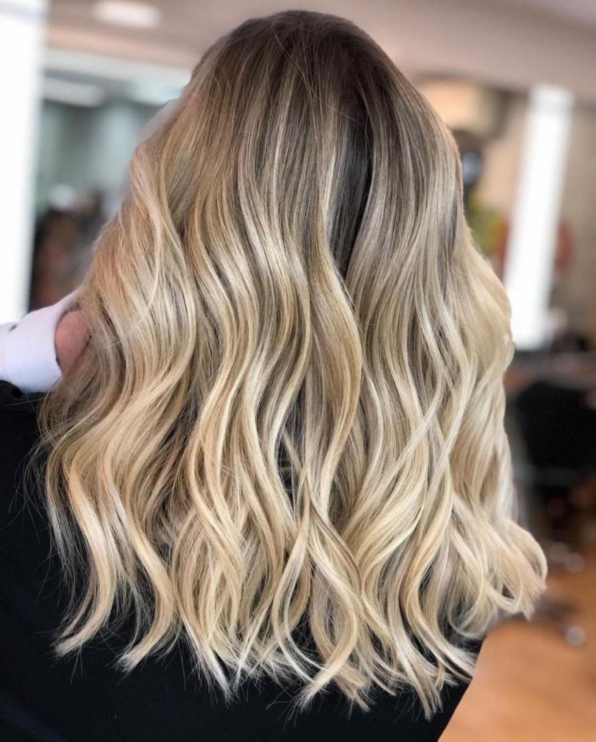 Doğal görünümlü balayage