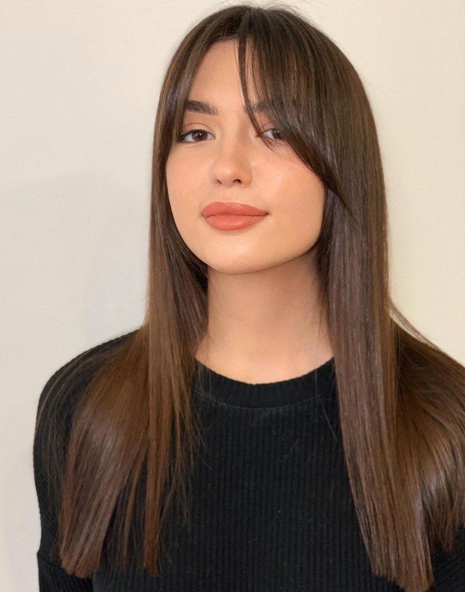 Düz saç perde kakül modeli