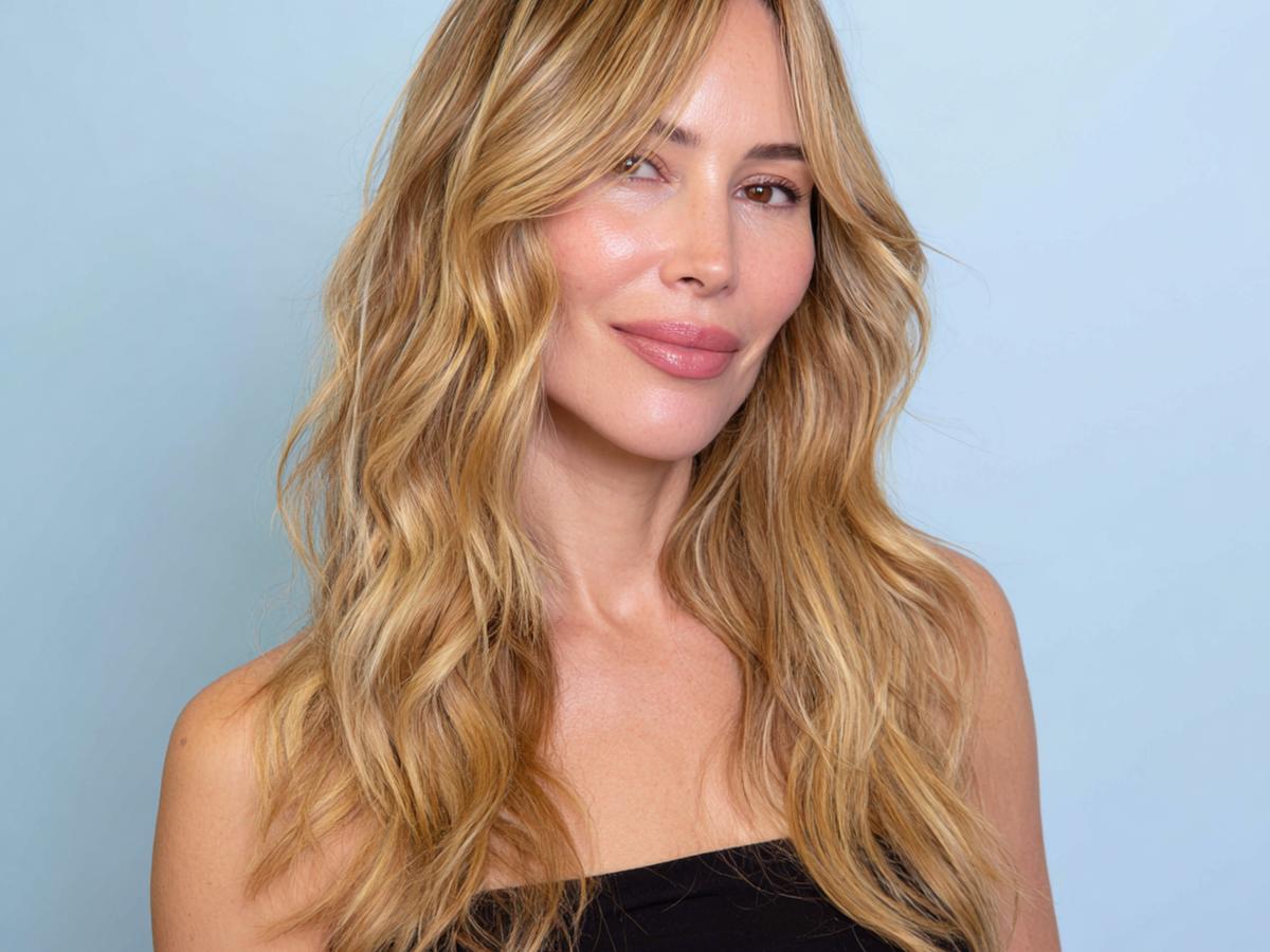 Honey Blonde Curtain Bangs Waves