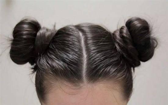 İki eşit space bun at kuyruğu