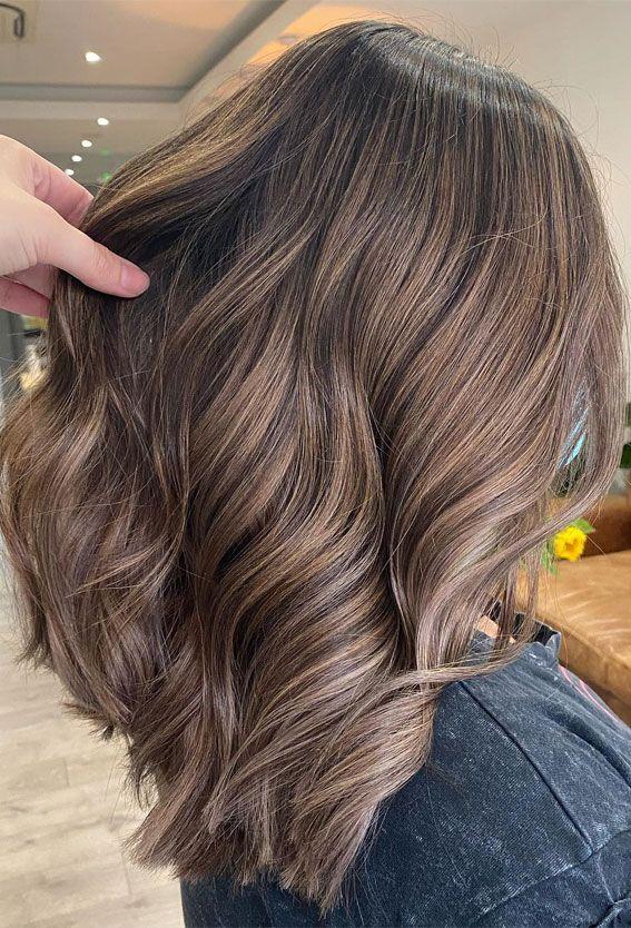 Couleur cheveux mocha mousse balayage karamel yansımalar