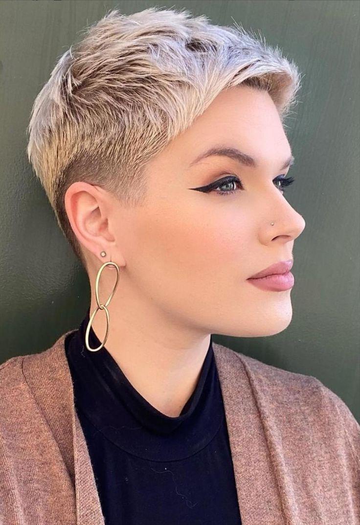 Küllü sarı pixie kombin stili