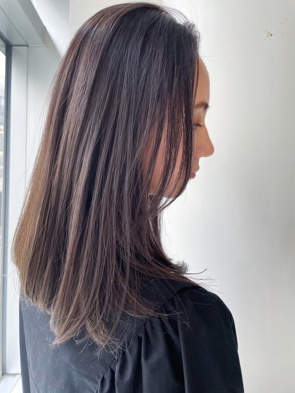 Minimal kumral saç stili