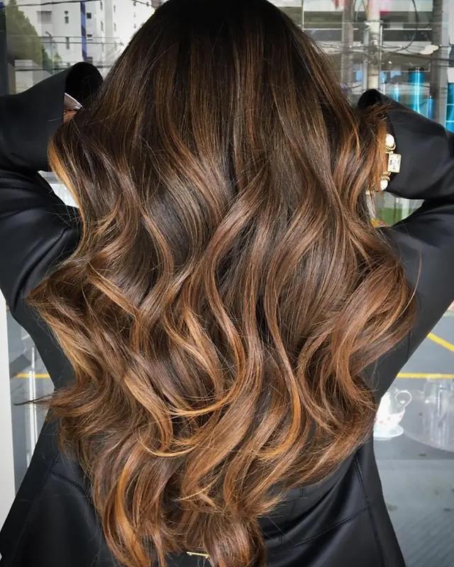 Modern kahve balayage modeli