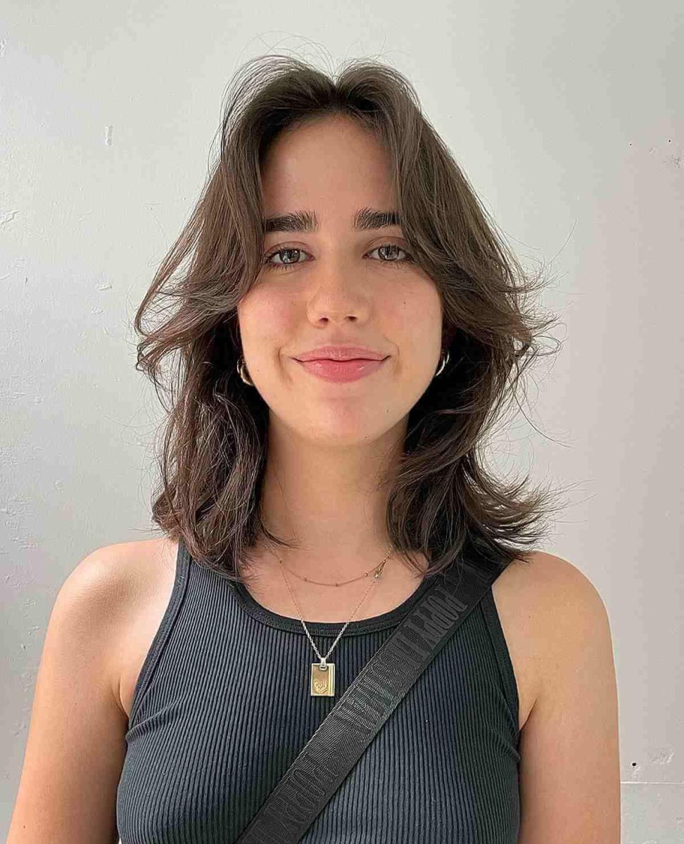 Oval yüz wolf cut modeli