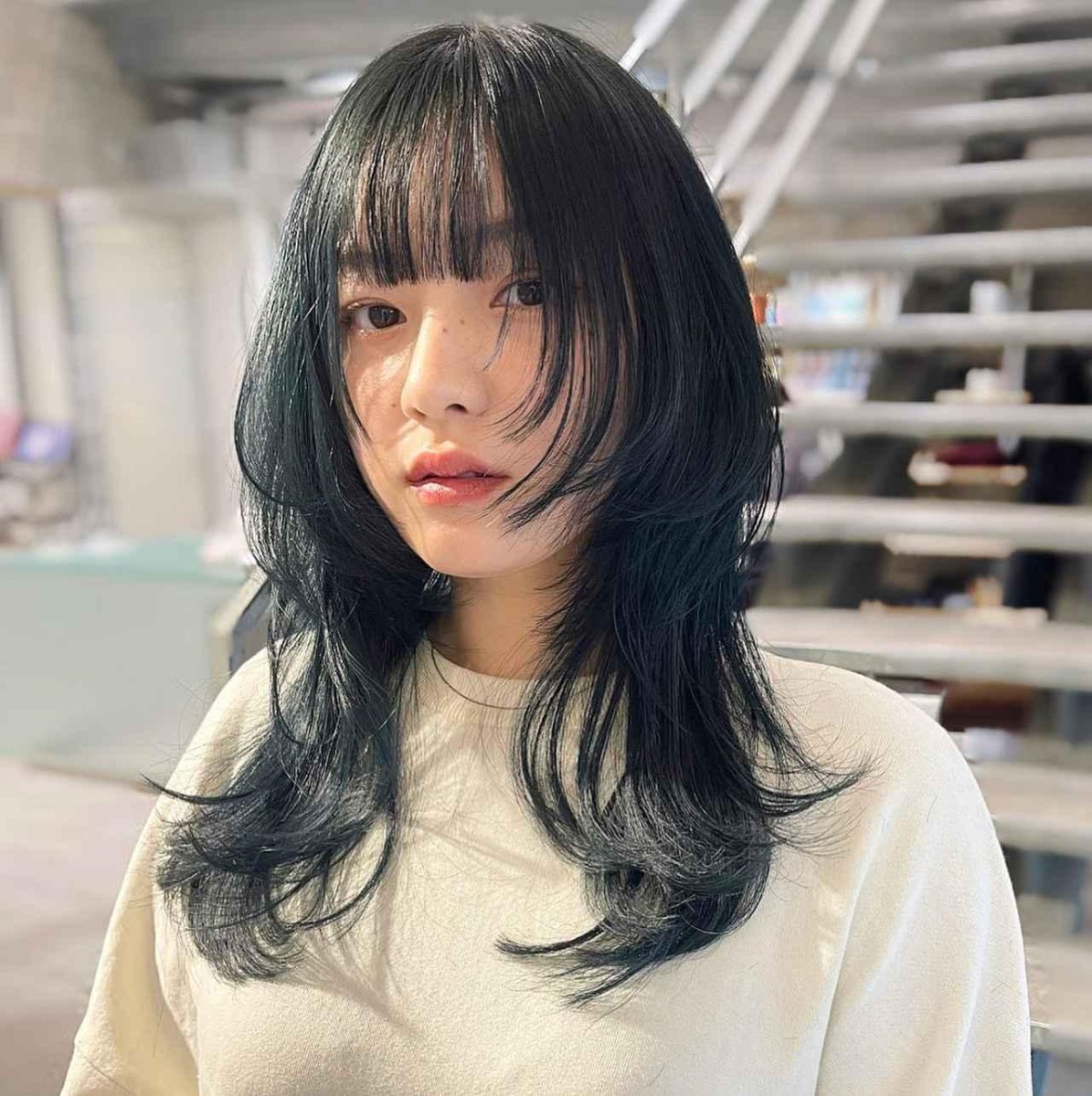 Siyah wolf cut saç