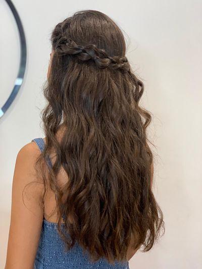 Yarım Örgülü Taç Saç Modeli Fikirleri ve Yapımı