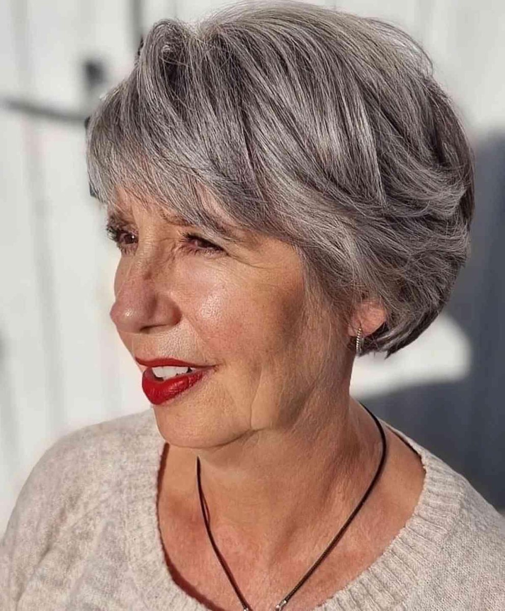 Olgun kadın bixie saç modeli